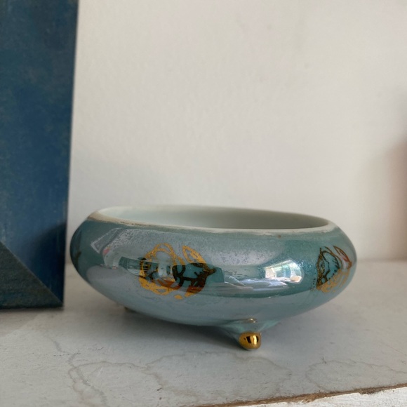 Vintage Blue Trinket/Ring Dish with Gold Detailing - Picture 6 of 6